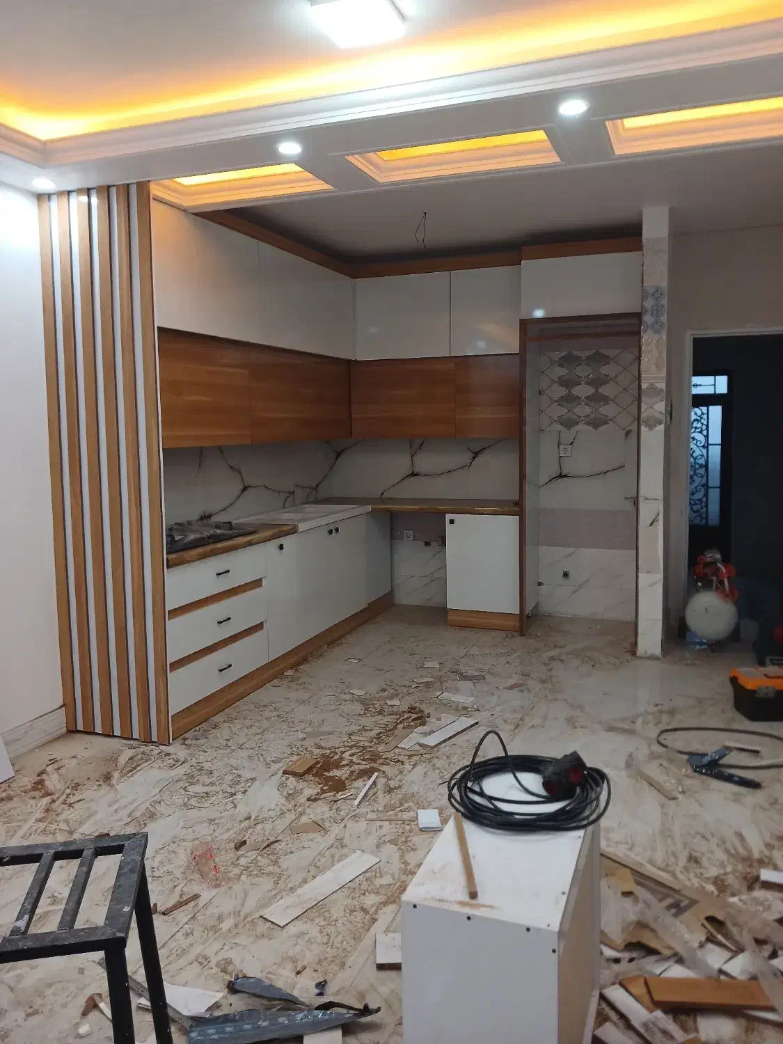 کابینت سازی شایان|خدمات پیشه و مهارت|بروجرد, |دیوار