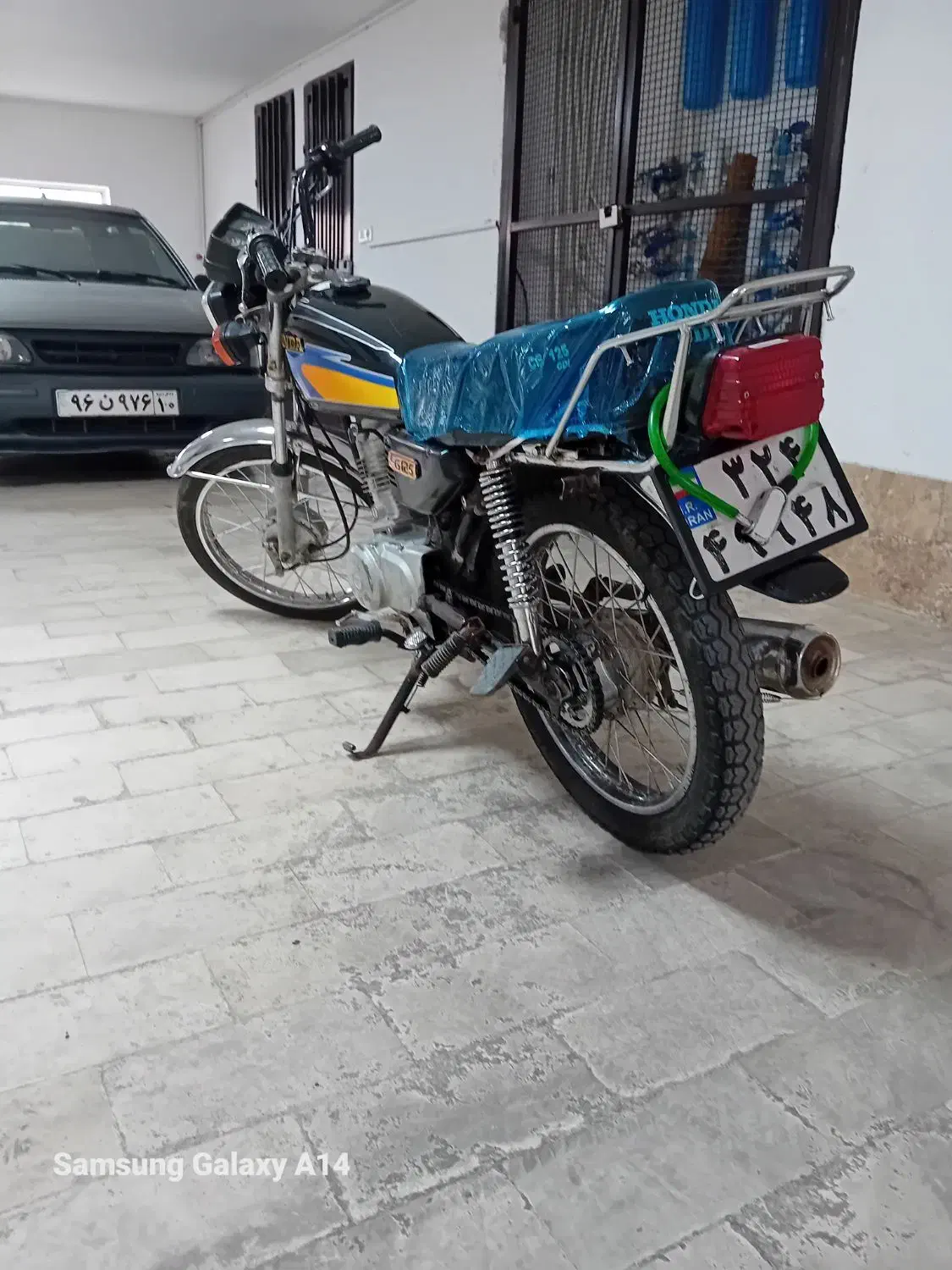 هندا 125 در حد|موتورسیکلت|بومهن, |دیوار