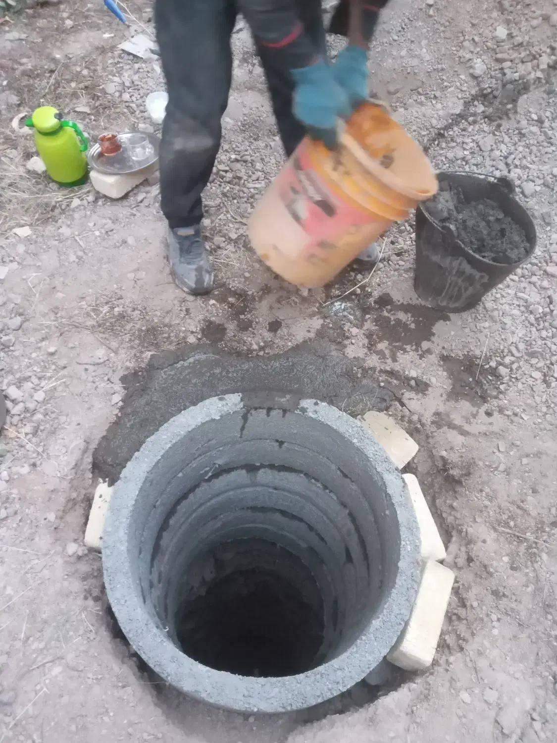 کندن چاه حفرچاه چاه کهنه چاه کن/ فاضلاب سراسری|خدمات پیشه و مهارت|زنجان, |دیوار