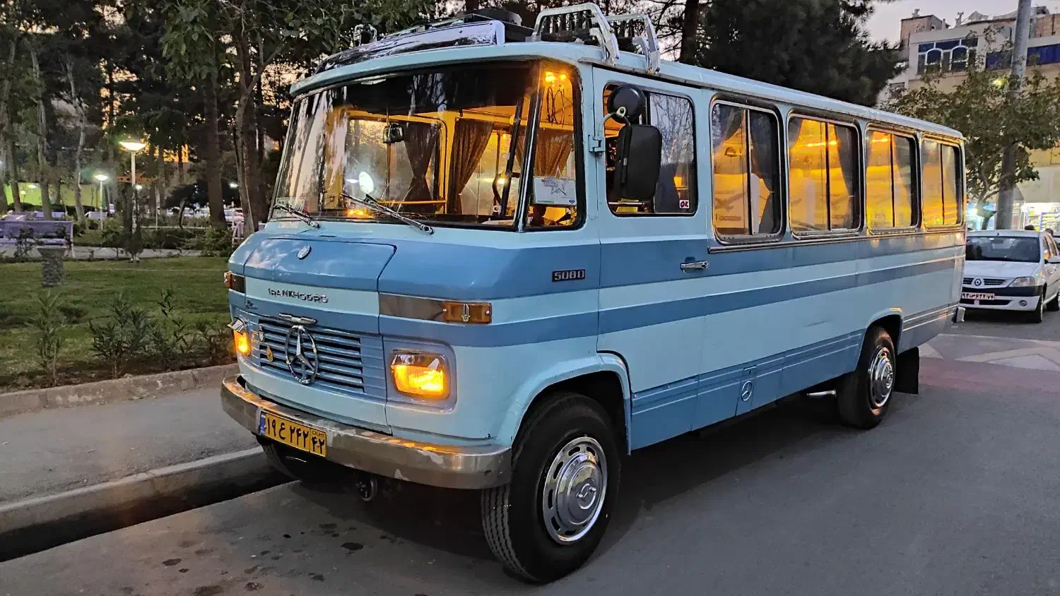 مینی بوس  ۲۱نفره دربستی سرویس شرکت|خدمات حمل و نقل|مشهد, رده|دیوار