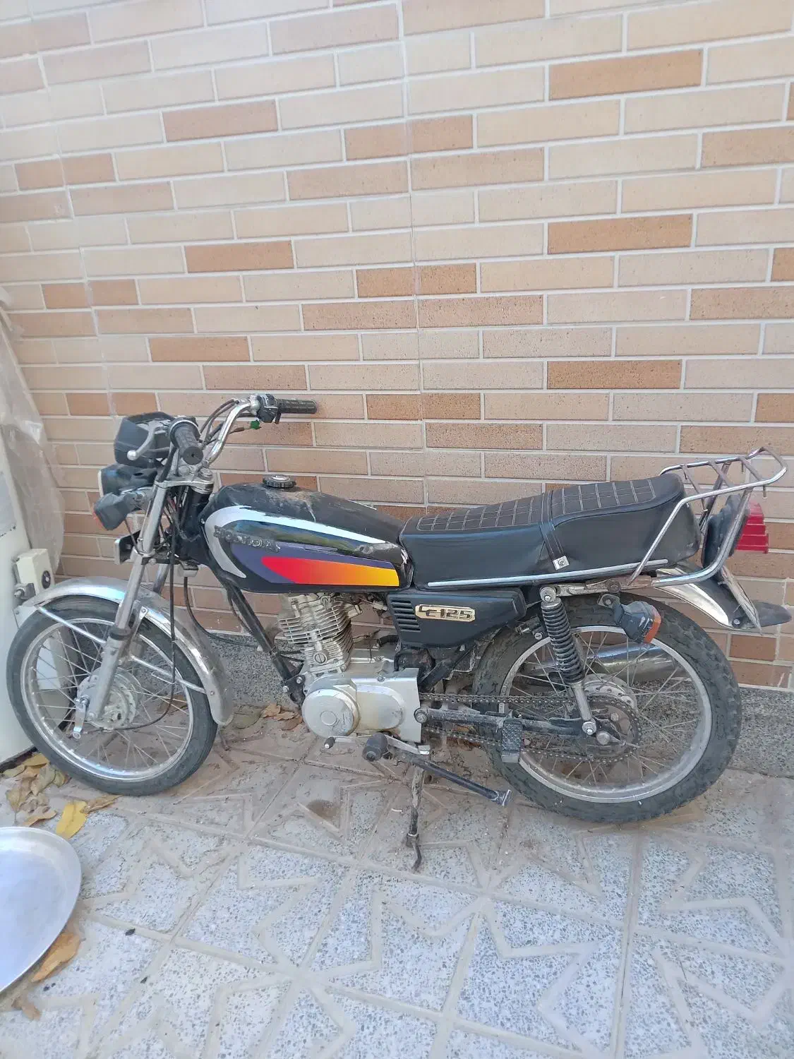 یک دستگاه موتور سیکلت|موتورسیکلت|گندمان, |دیوار