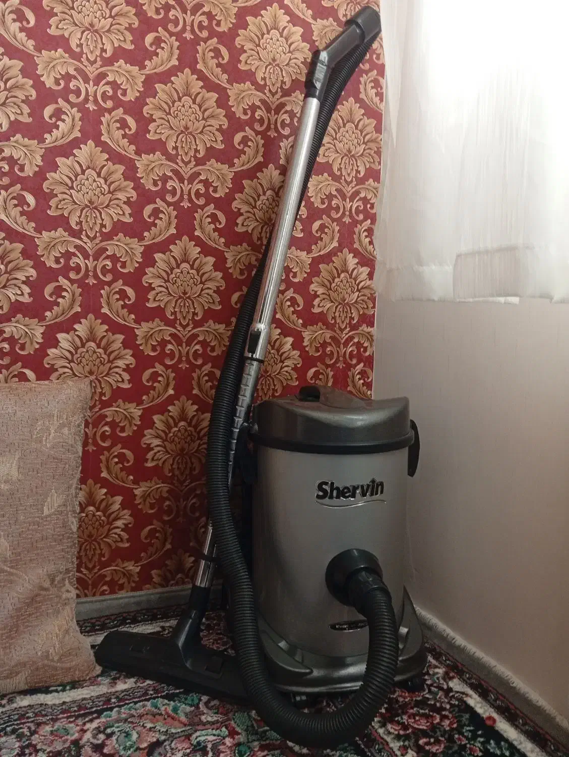 جاروبرقی|جاروبرقی، جارو شارژی، بخارشو|گلبهار, شهر جدید گلبهار|دیوار