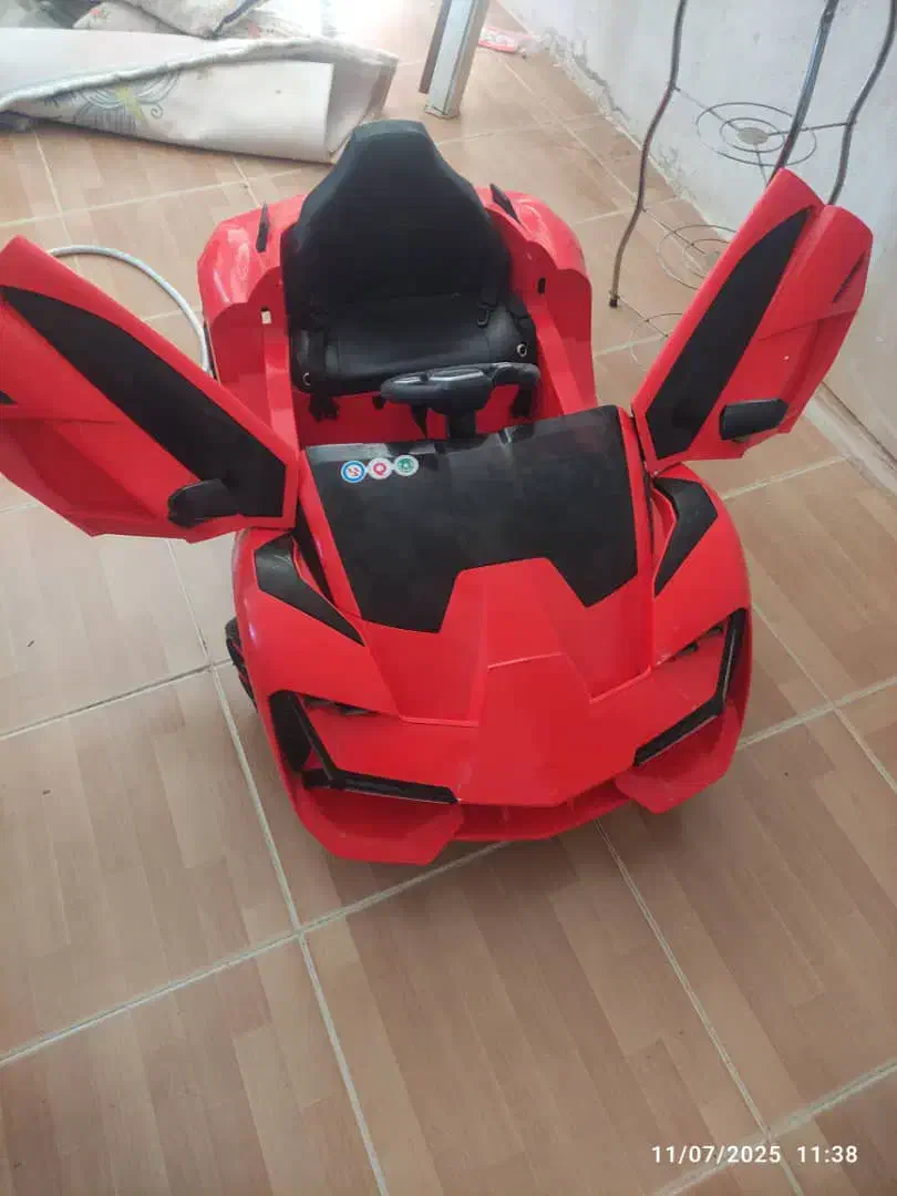 مبل/میزناهارخوری/فرش/ماشین شارژی|فرش|رشت, گلسار|دیوار