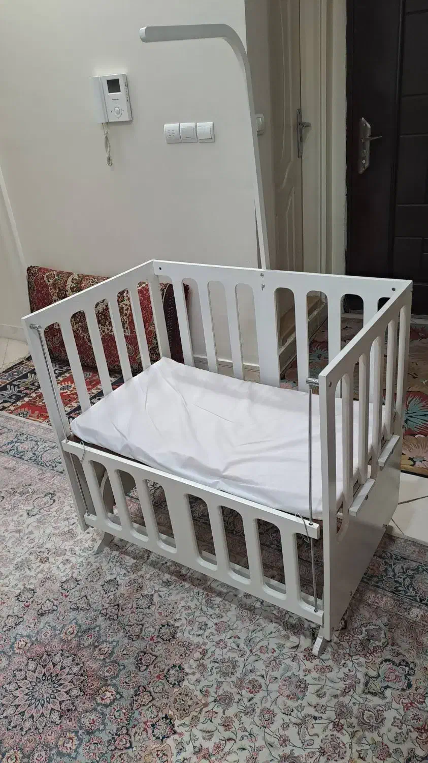 تخت کنار مادر|تخت و صندلی بچه|تهران, جیحون|دیوار