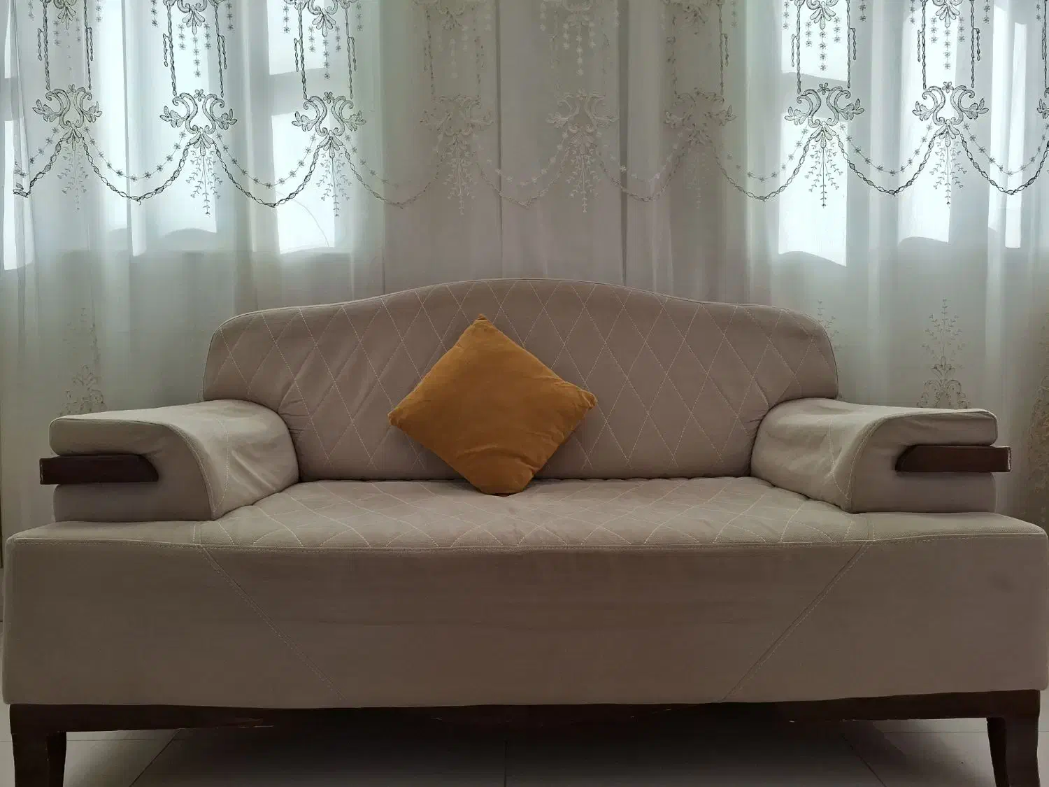 فروش مبل 7 نفره|مبلمان خانگی و میز عسلی|اصفهان, محمودیه|دیوار