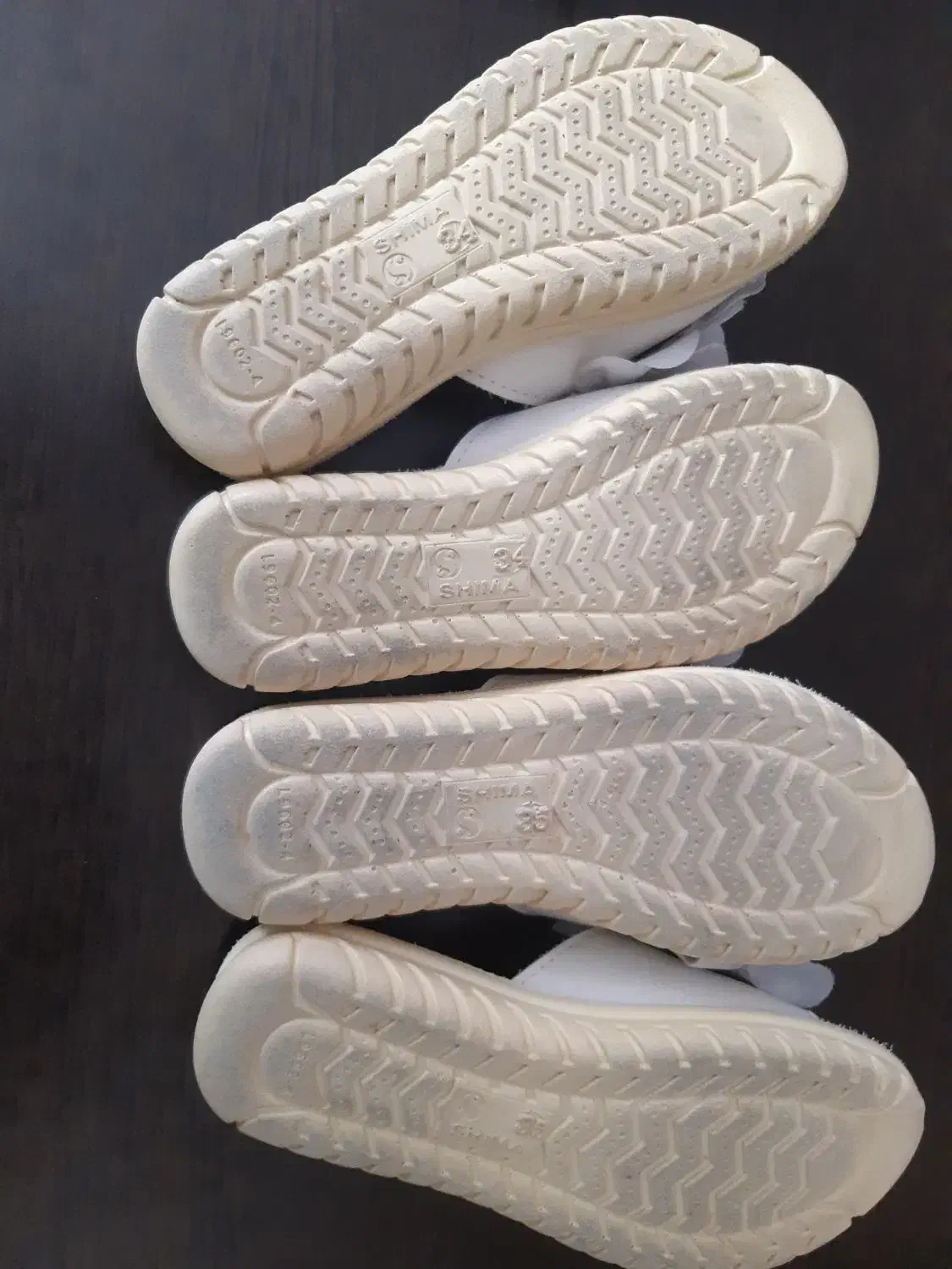 دمپایی و کلاه ساحلی|کیف، کفش، کمربند|ری, دیلمان|دیوار