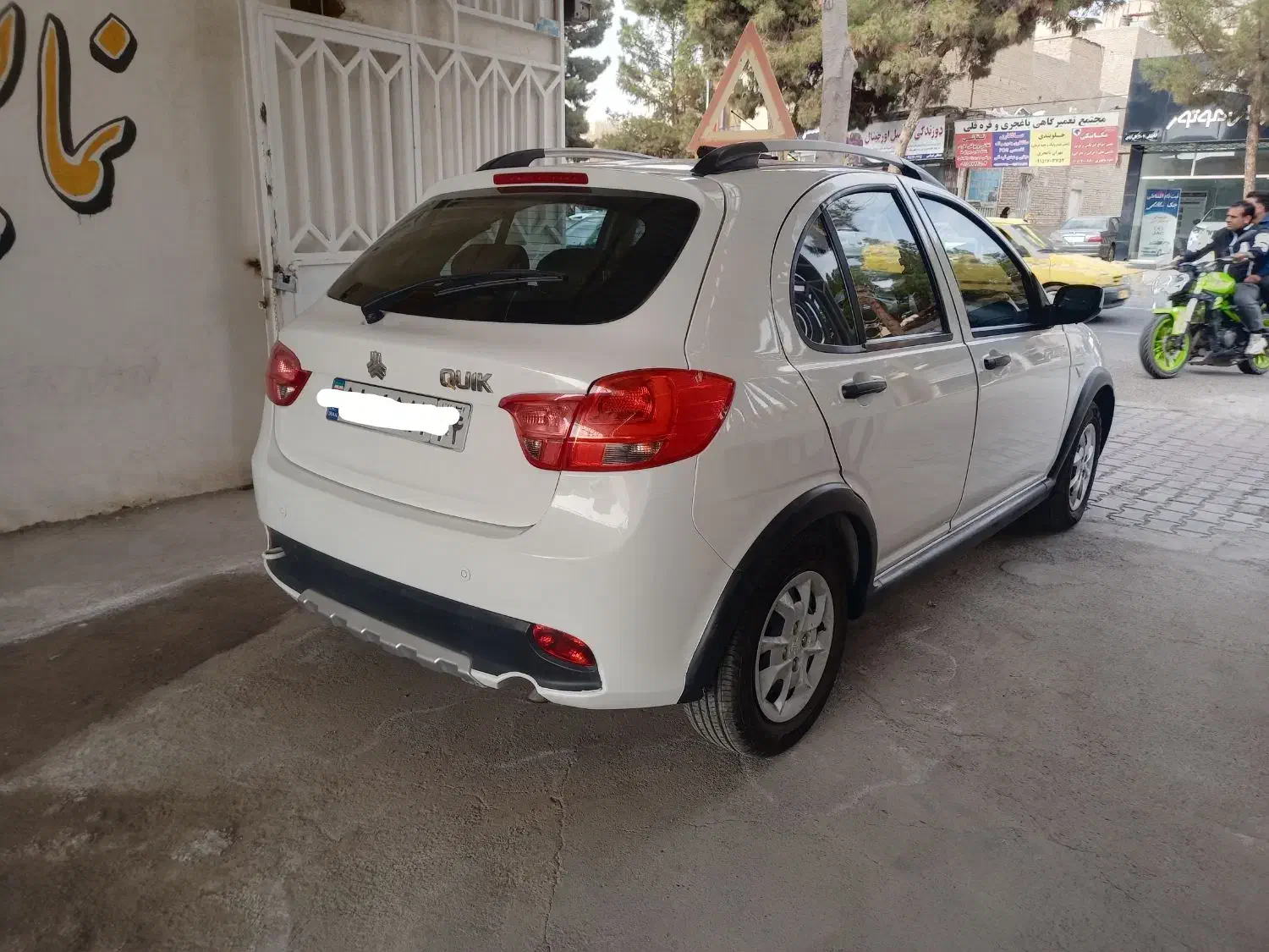 کوئیک 1400|خودرو سواری و وانت|سبزوار, قاضی زاد|دیوار