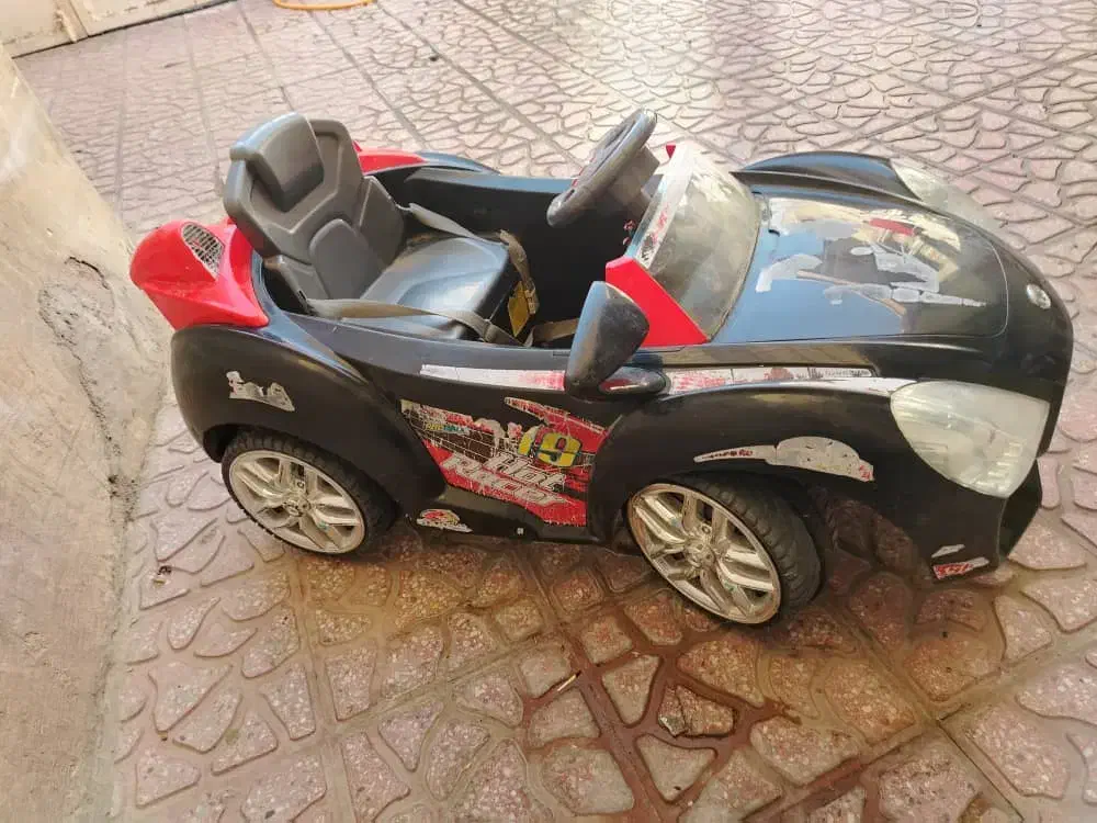 ماشین شارژی تک موتوره|اسباب‌‌بازی|قروه, |دیوار