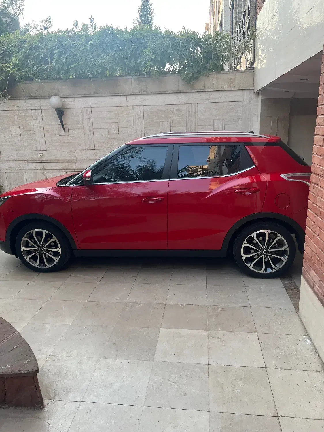 تیوولی ۲۰۱۷ قرمز متالیک|خودرو سواری و وانت|تهران, نارمک|دیوار