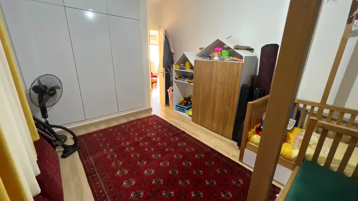 سرویس خواب کلبه ای چوبی نوزاد با کمد و دراور|تخت و سرویس خواب|گرگان, |دیوار