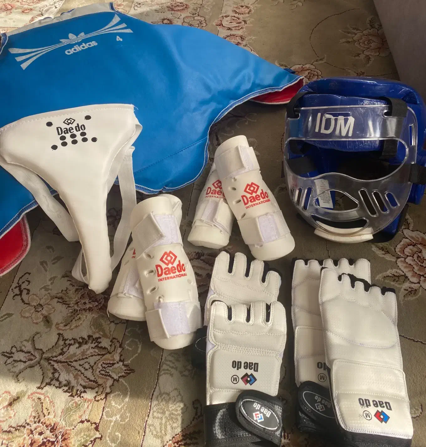 وسایل مبارزه و لباس تکواندو|تجهیزات ورزشی|ری, دولتآباد|دیوار