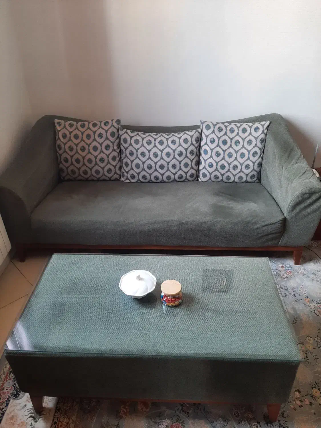 مبل راحتی ۵ نفره|مبلمان خانگی و میز عسلی|تهران, جوادیه|دیوار