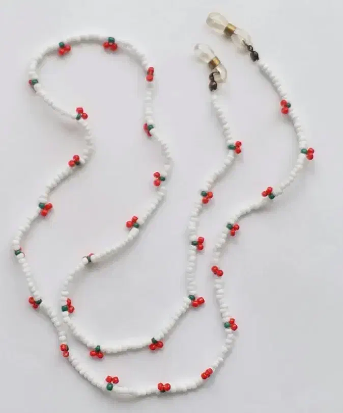 بند عینک گردنبند|بدلیجات|رباط‌کریم, رباط‌کریم|دیوار