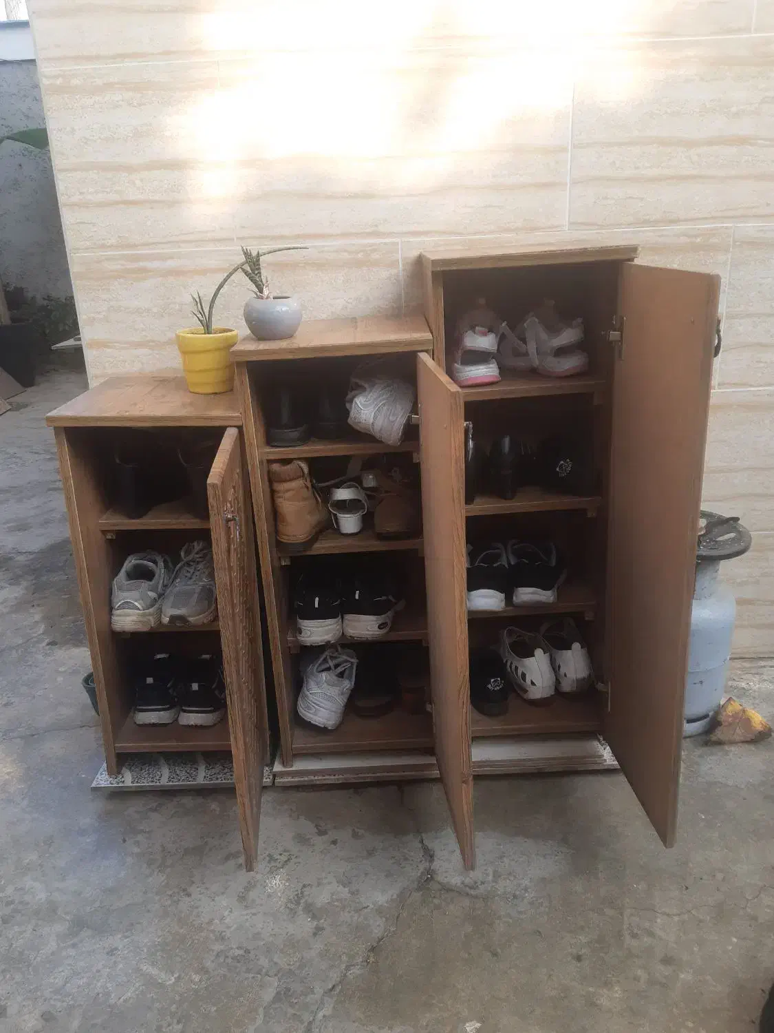 جاکفشی سه تیکه|جاکفشی، کمد، دراور|رشت, خرسندی|دیوار