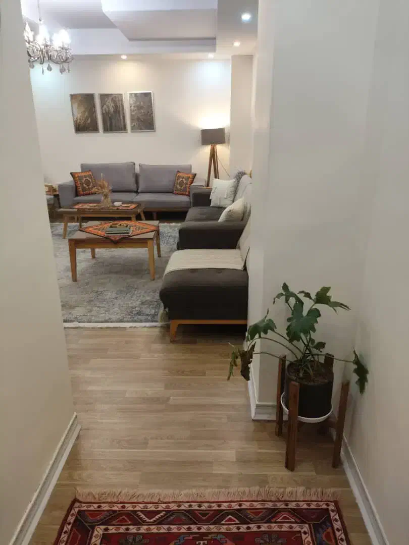 ۶۸ متر فول امکانات ۹ ساله لابی دار شاهین شمالی