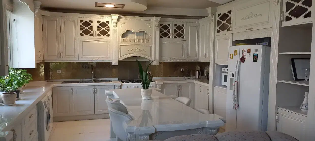 ۱۳۵ متر سه خواب/ تک واحدی/ ۶ ساله