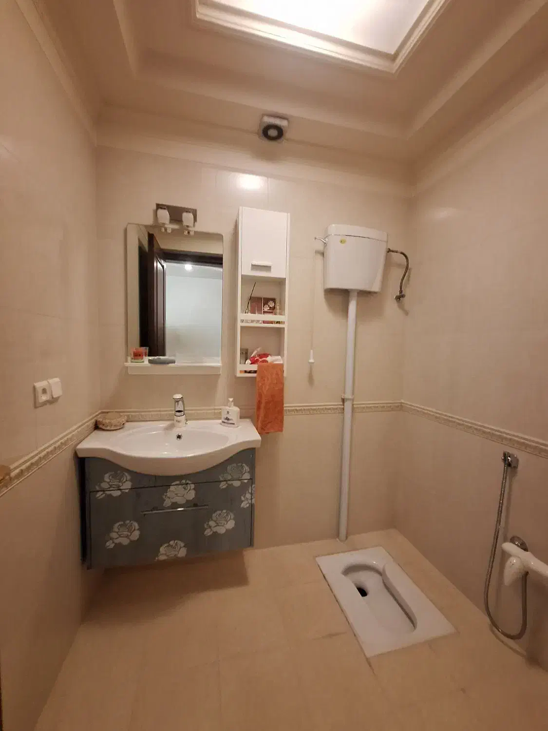 پاسداران ۱۸۰متر ۳خواب لابی شیک