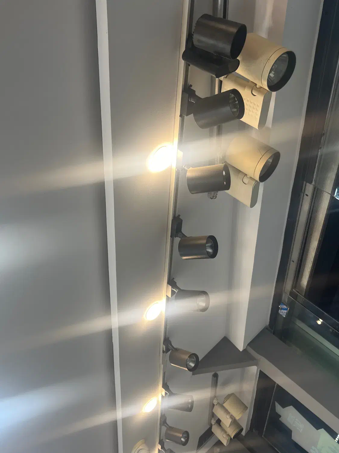 چراغ ریلی|لامپ و چراغ|تهران, علیآباد|دیوار