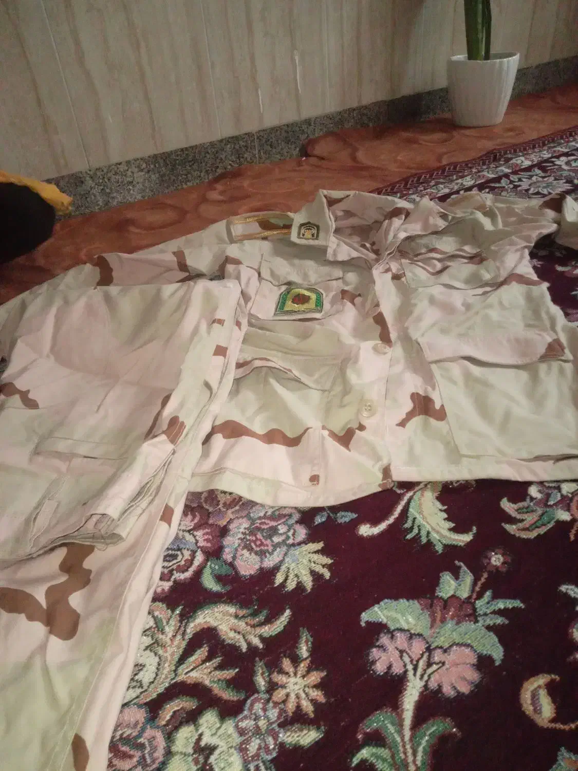 لباس نو مرزبانی|لباس|گرگان, |دیوار