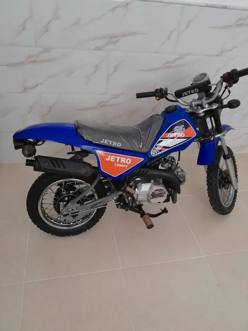 جترو۹۰سی سی تمام فابریک|موتورسیکلت|قم, قلعه کامکار|دیوار