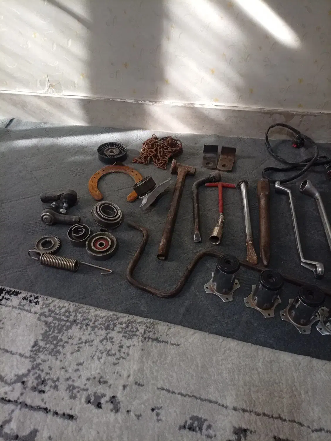 تعدادی ابزار|ابزارآلات|قرچک, مهدیه|دیوار