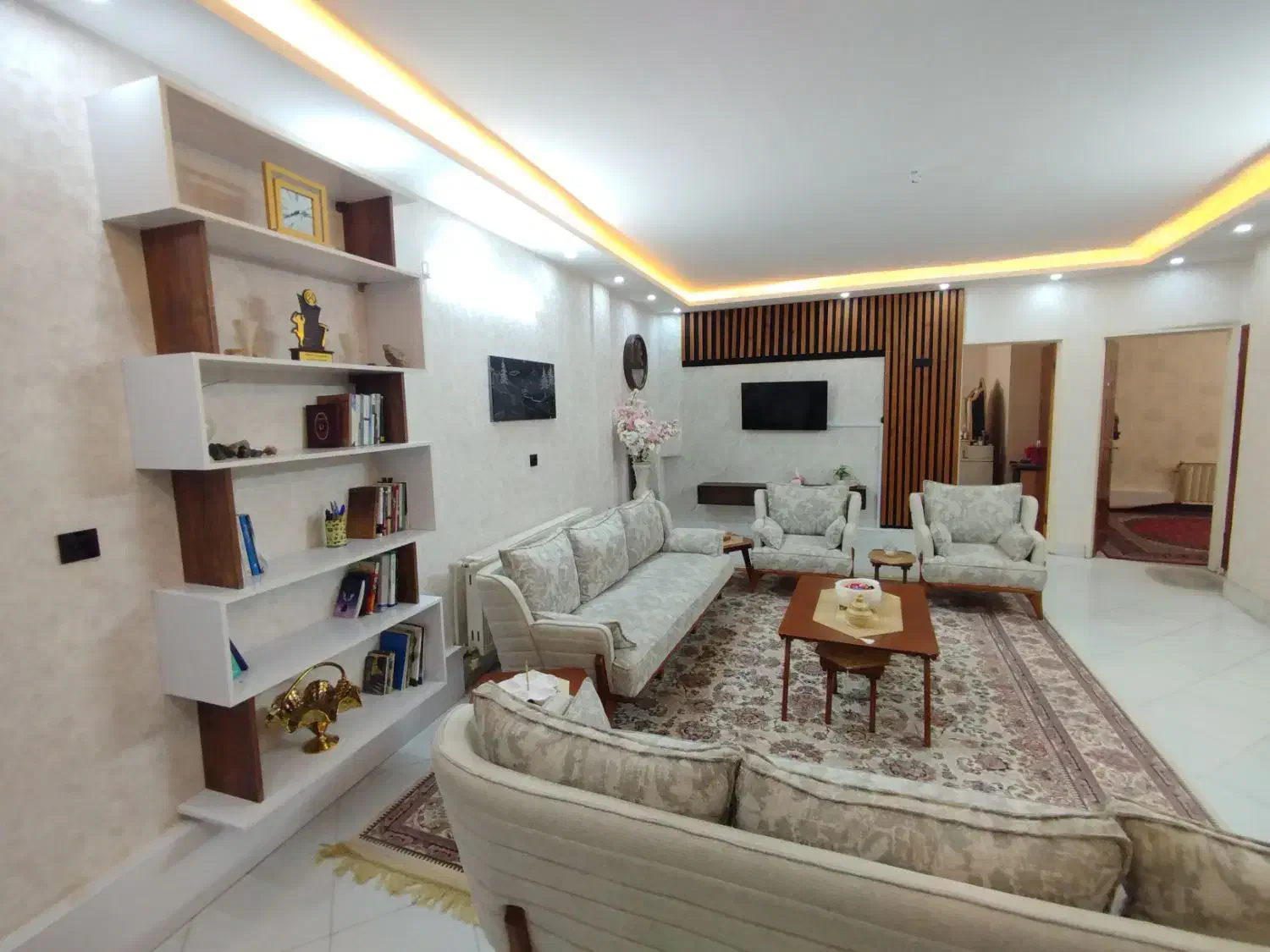 105متر/2خواب/پارکینگ/هنرور 5|فروش آپارتمان|مشهد, هنرور|دیوار