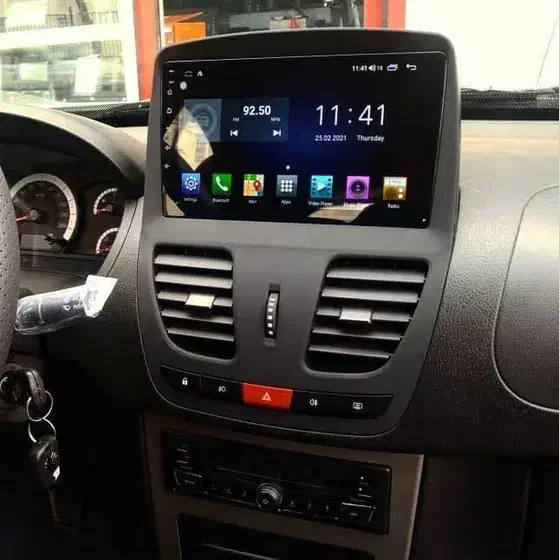 مانیتوروکلیدفرمان ساینا وکوییک|قطعات یدکی و لوازم جانبی|بم, |دیوار