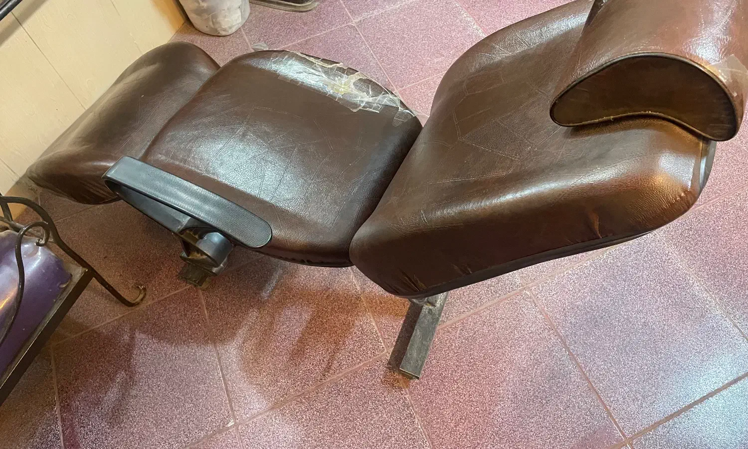 صندلی اصلاح|آرایشگاه و سالن‌های زیبایی|نیشابور, شهرک فیروزه|دیوار