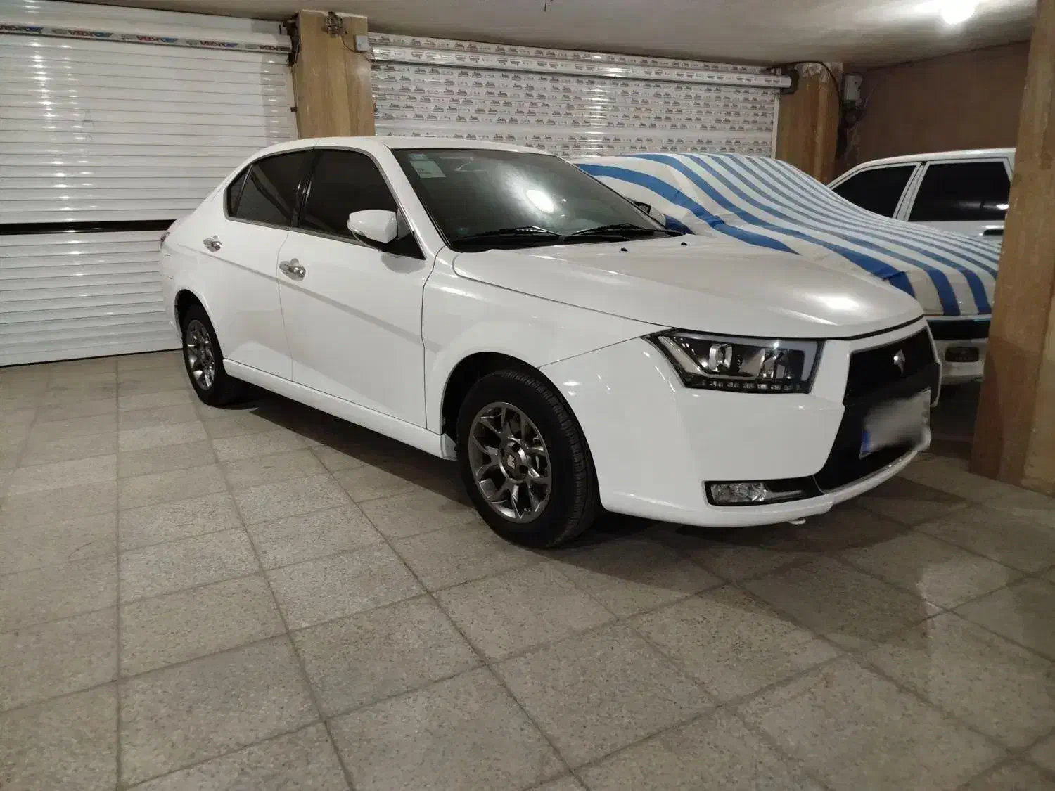 دنا پلاس 5دنده|خودرو سواری و وانت|سیرجان, |دیوار