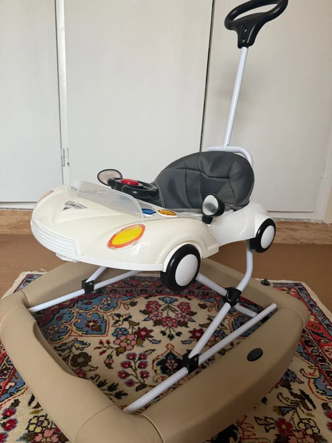 روروئک|اسباب و اثاث بچه|ملایر, |دیوار