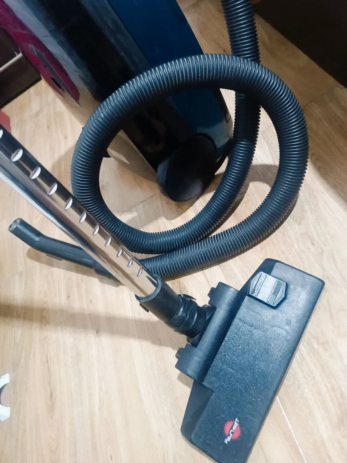 جارو برقی پارس خزر قدیمی سالم سالم|جاروبرقی، جارو شارژی، بخارشو|صدرا-فارس, فاز ۲|دیوار