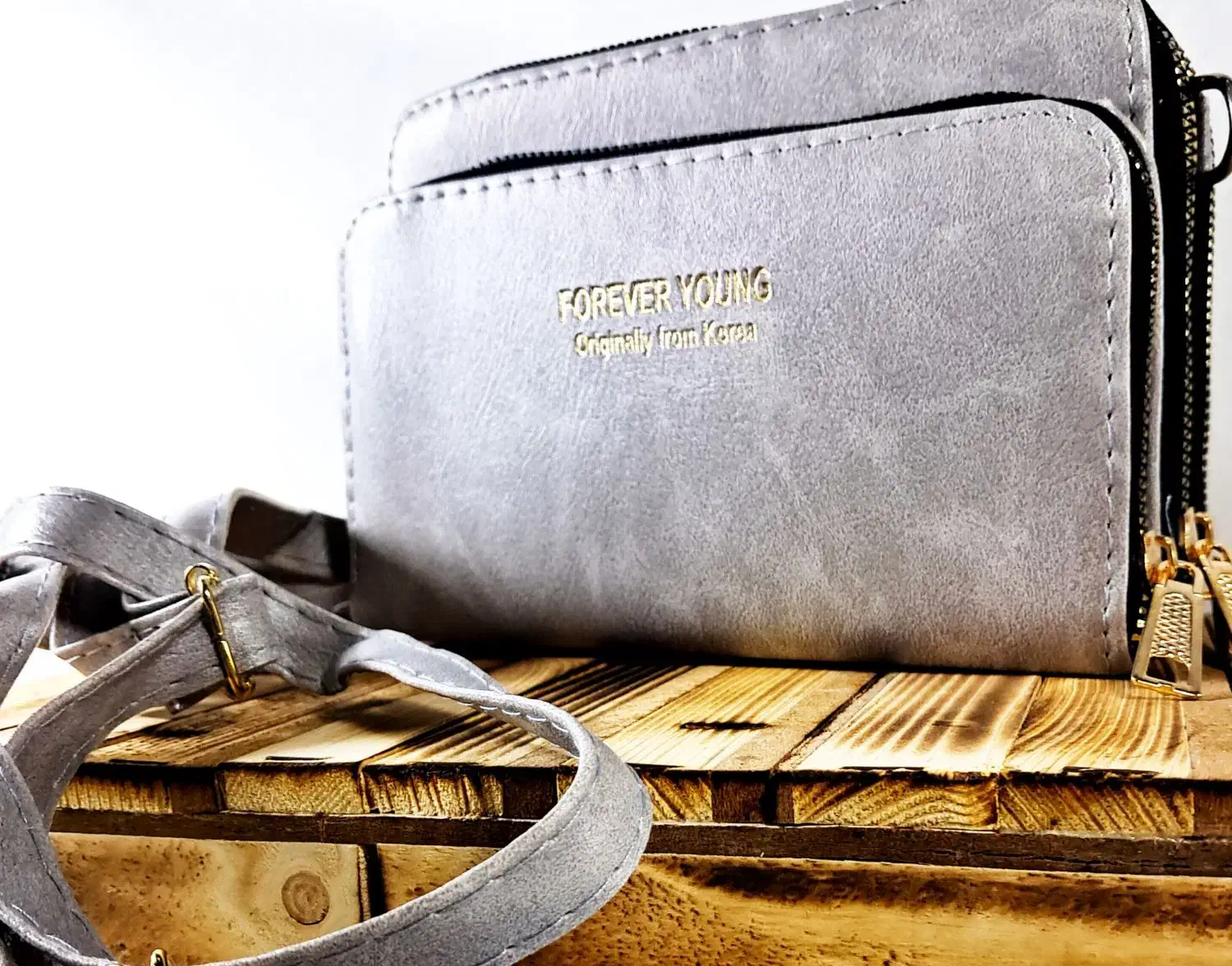 حراج تعدادی کیف کاملا نو فقط ۲۵۰ تومان|کیف، کفش، کمربند|هشتگرد, فاز ۲ مهستان|دیوار