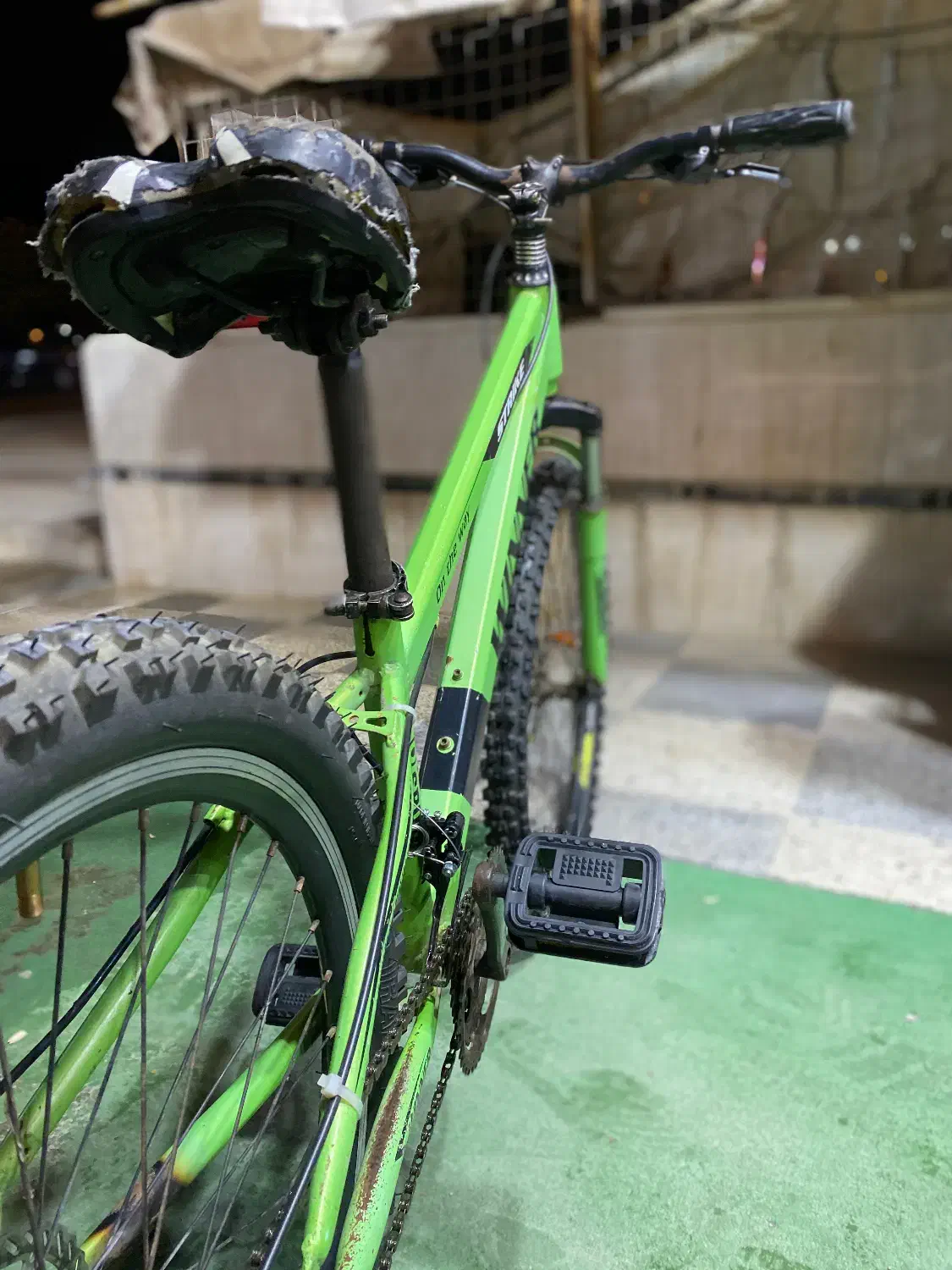 دوچرخه 26|دوچرخه، اسکیت، اسکوتر|صدرا-فارس, فاز ۱|دیوار