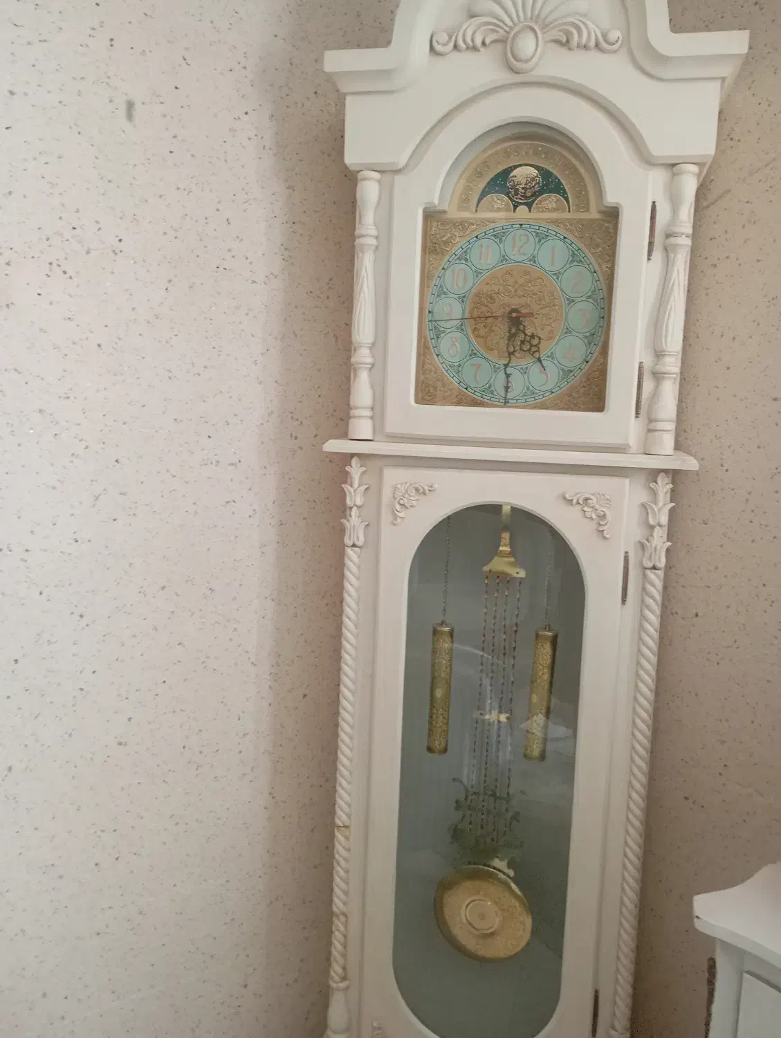 ساعت ایستاده|مبلمان خانگی و میز عسلی|پرند, فاز ۶|دیوار