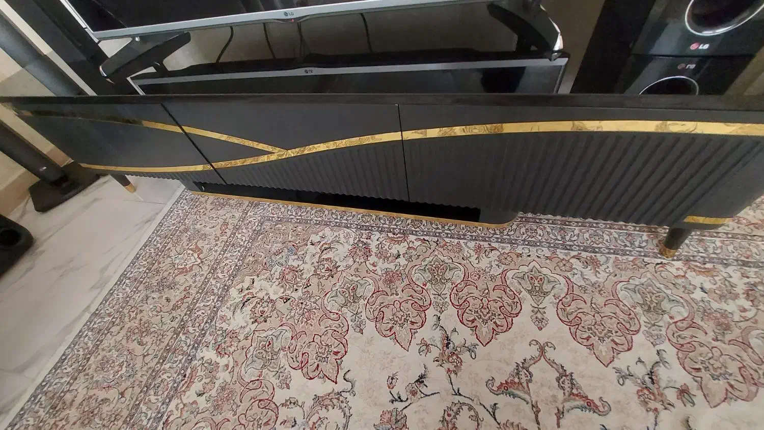 زیر تلویزیون|میز تلویزیون|اصفهان, کساره|دیوار