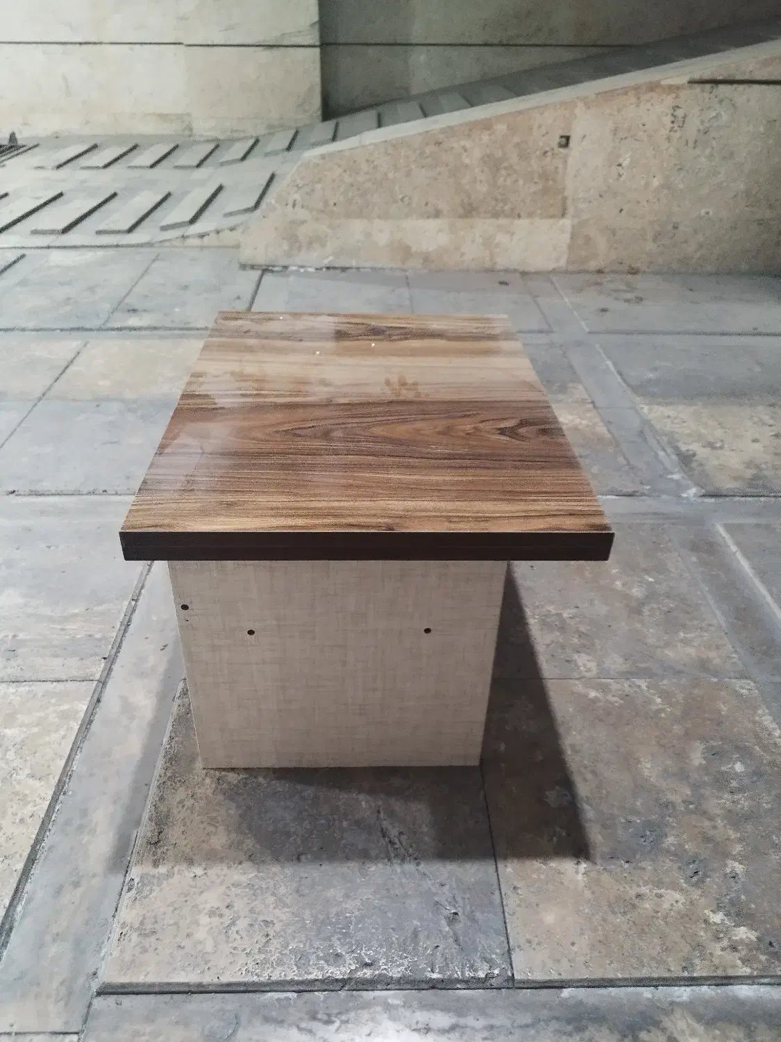 میز|میز تحریر و کامپیوتر|اصفهان, فرودگاه|دیوار