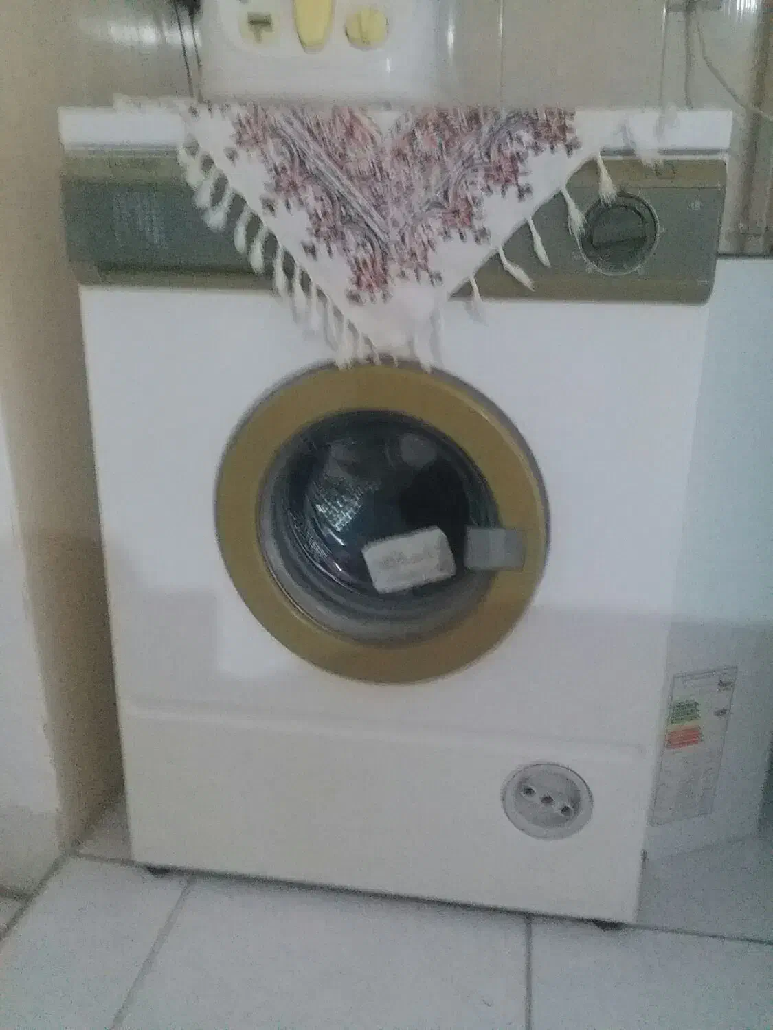 ماشین لباسشویی ارج در حد سالم|ماشین لباسشویی و خشککن لباس|تفرش, |دیوار