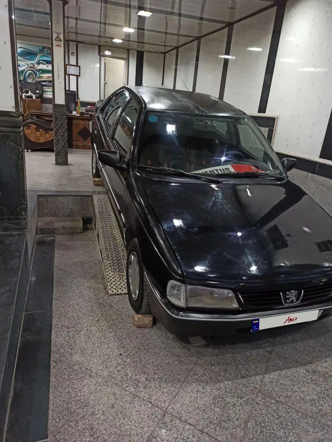 405مدل83|خودرو سواری و وانت|بروجرد, |دیوار