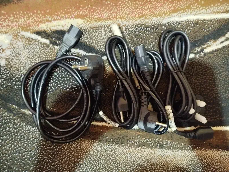 کابل پاور|قطعات و لوازم جانبی رایانه|شیراز, شاه قلی بیگی|دیوار