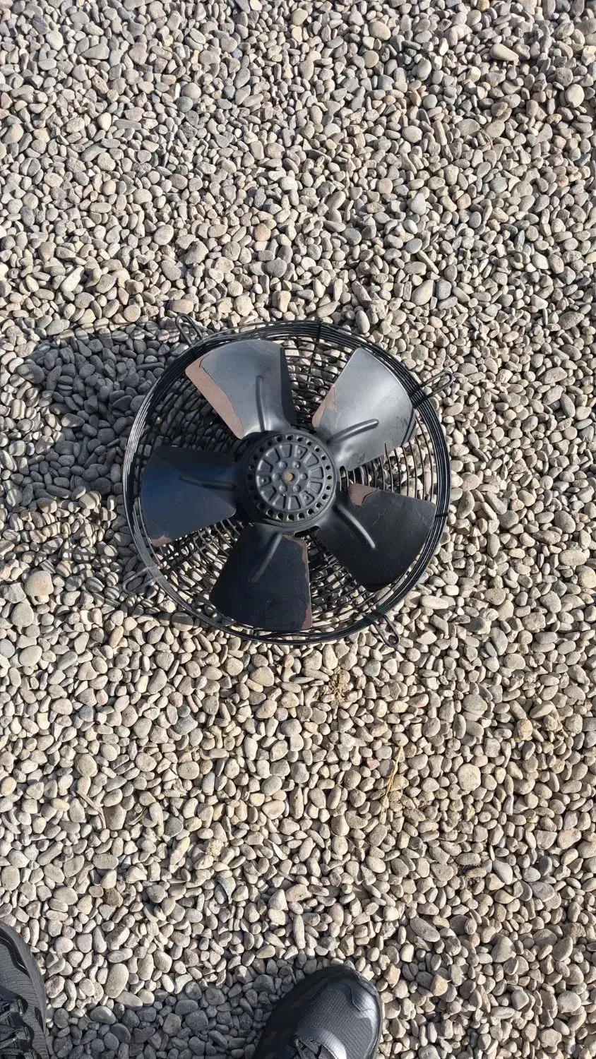 فن تک فاز|پنکه و تصفیهکنندهٔ هوا|چاف و چمخاله, |دیوار