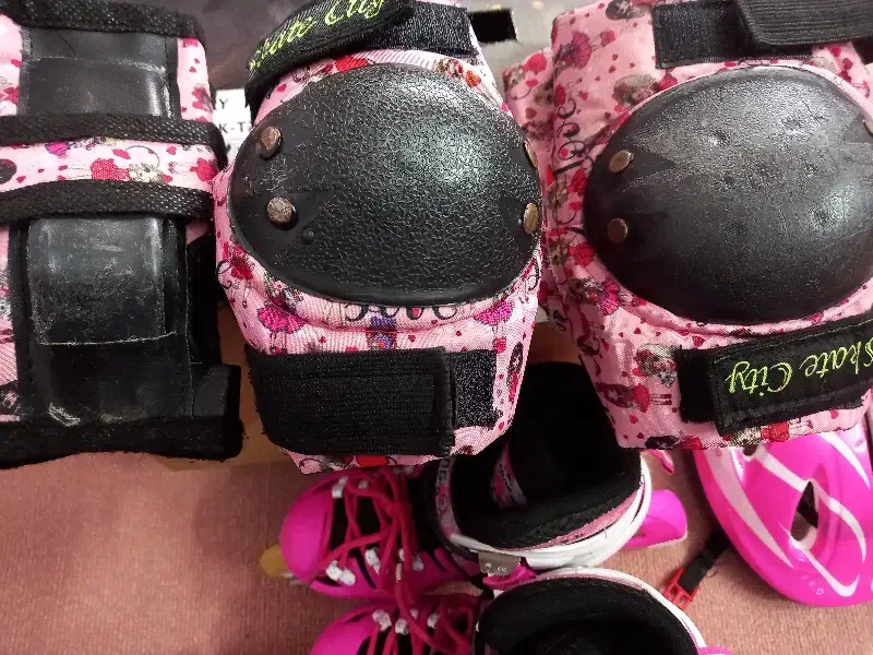 کفش اسکیت|دوچرخه، اسکیت، اسکوتر|گرگان, |دیوار