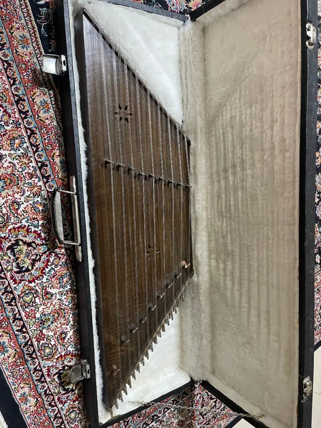 سنتور قدیمی|سازهای سنتی|اراک, |دیوار