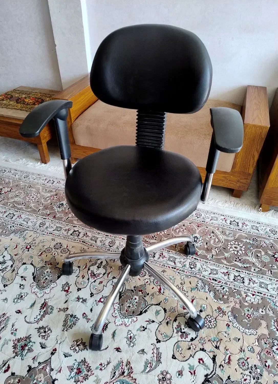 وسایل منزل|تلفن رومیزی|صدرا-فارس, فاز ۱|دیوار