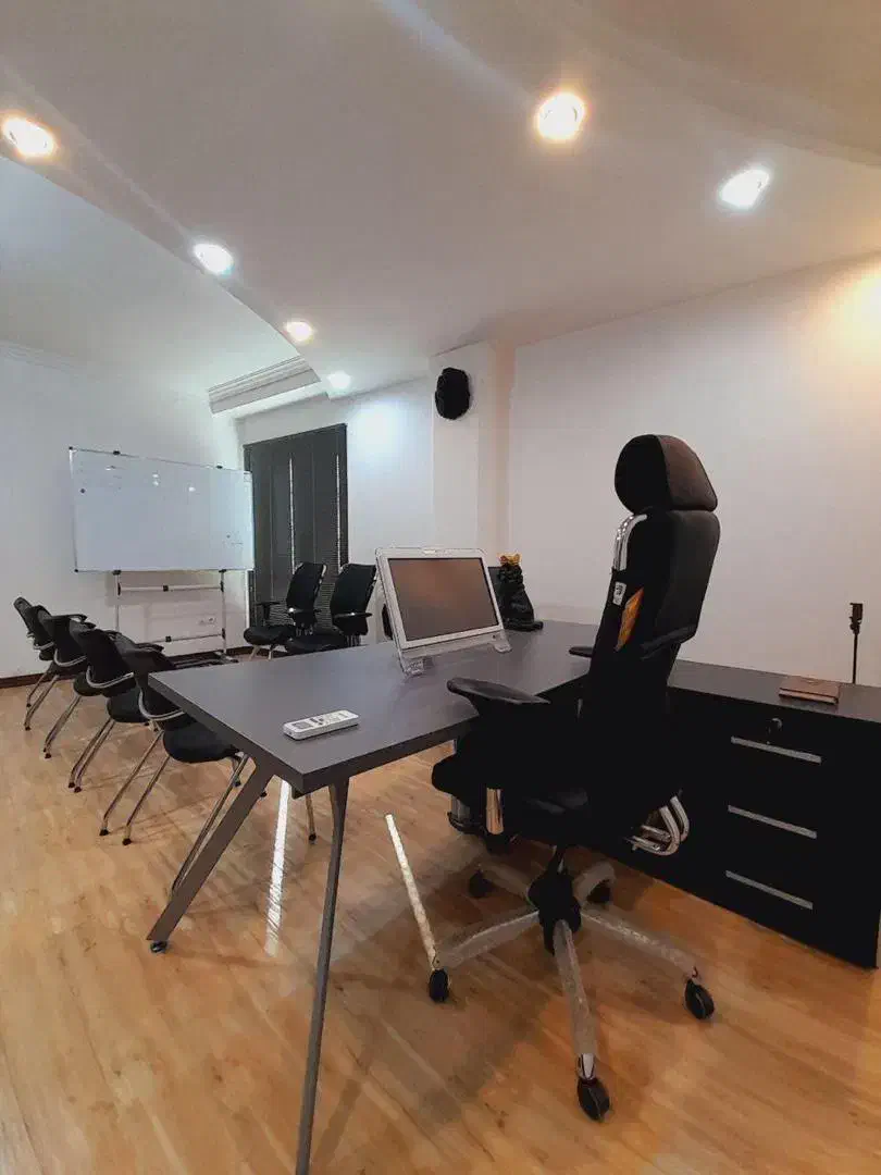 میر مدیریتی مشابه نو|مبلمان اداری|گرگان, |دیوار