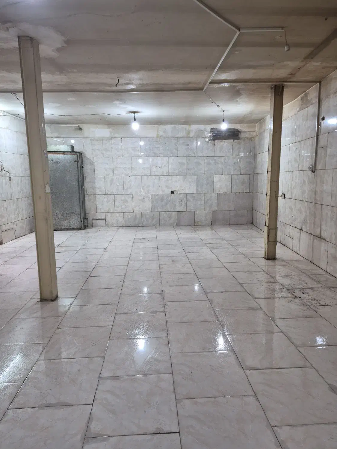 ۵۰زیرزمین|اجارهٔ مغازه و غرفه|تهران, خاک سفید|دیوار