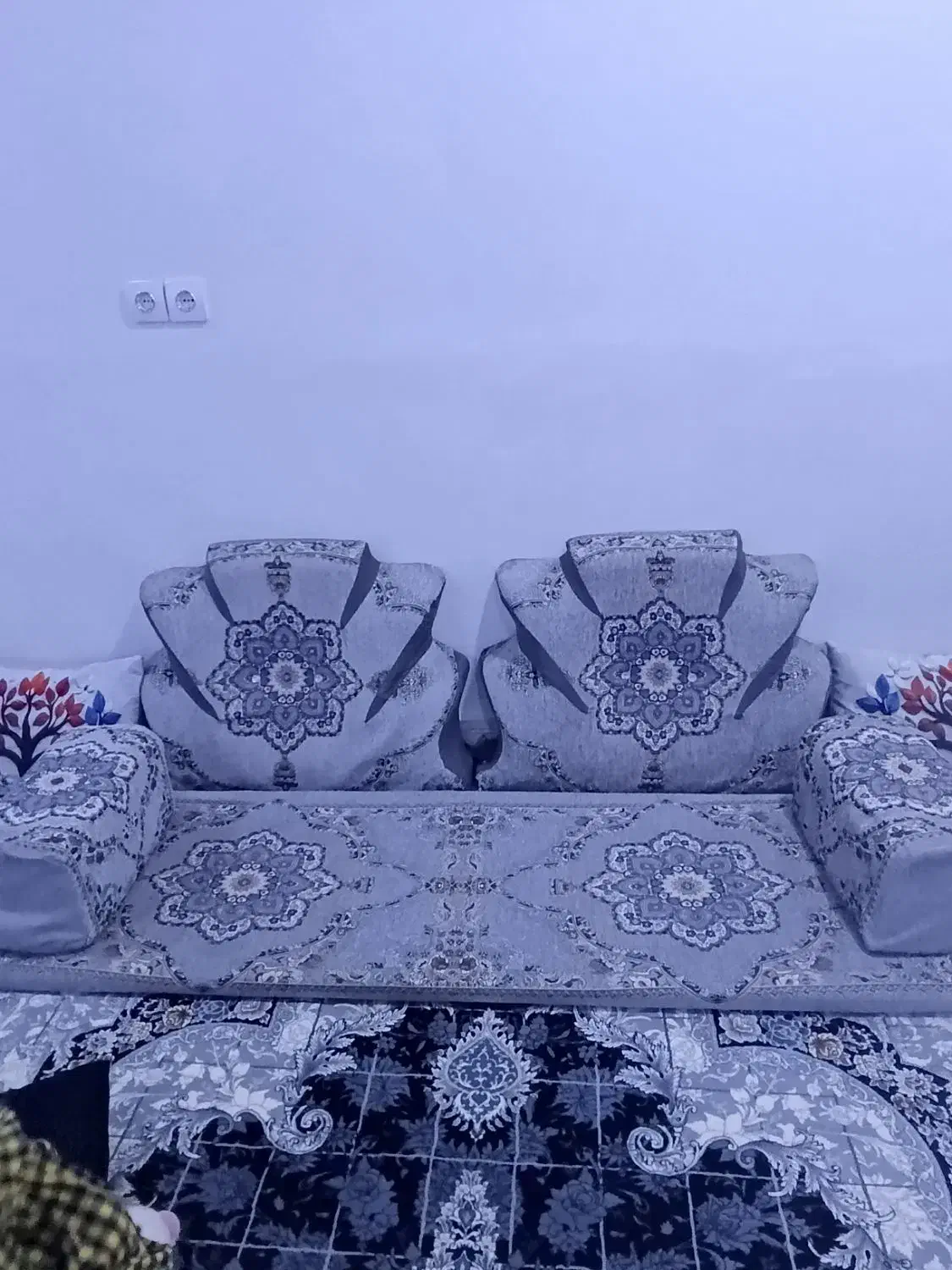 پشتی درحدنو|پشتی|آبادان, |دیوار