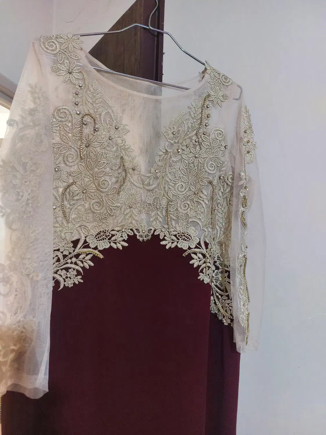 لباس مجلسی|لباس|قزوین, |دیوار