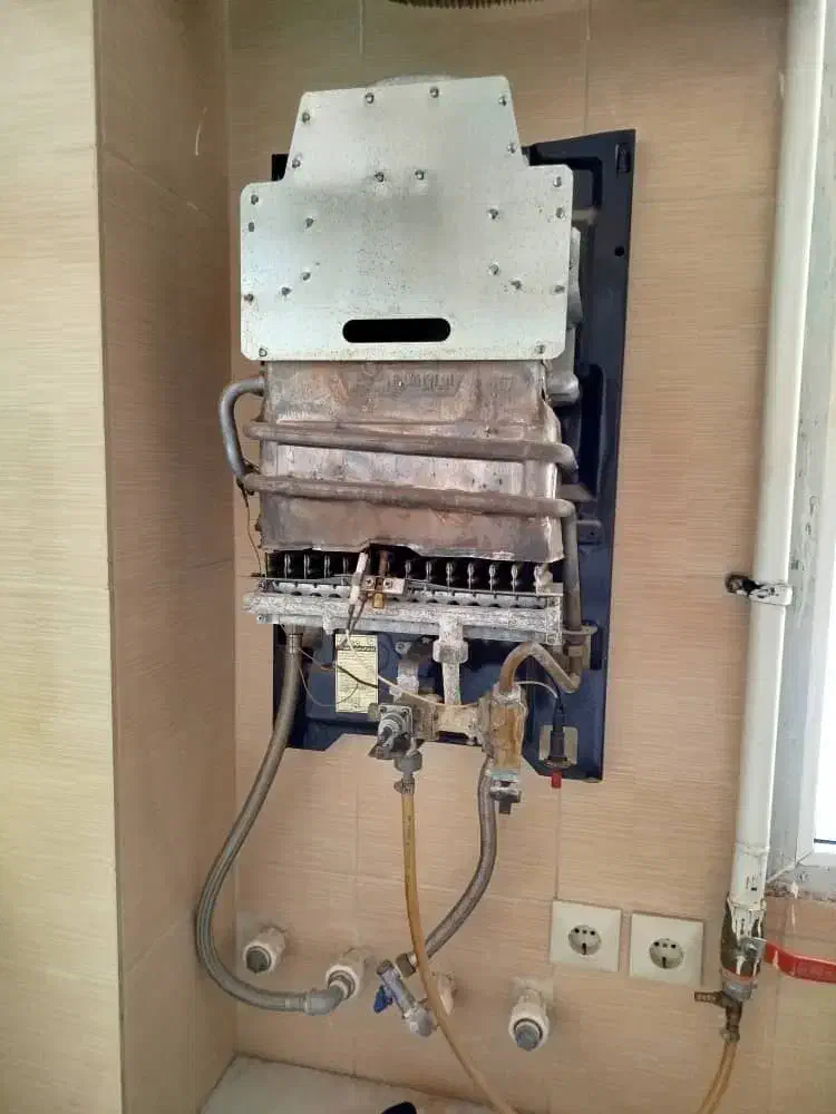 آبگرم کن|آبگرمکن، پکیج، شوفاژ|سیرجان, |دیوار