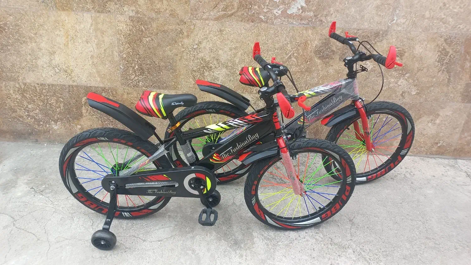 دوچرخه سایز ۲۰ خارجی آکبند زیبا|دوچرخه، اسکیت، اسکوتر|رشت, پیرکلاچای|دیوار