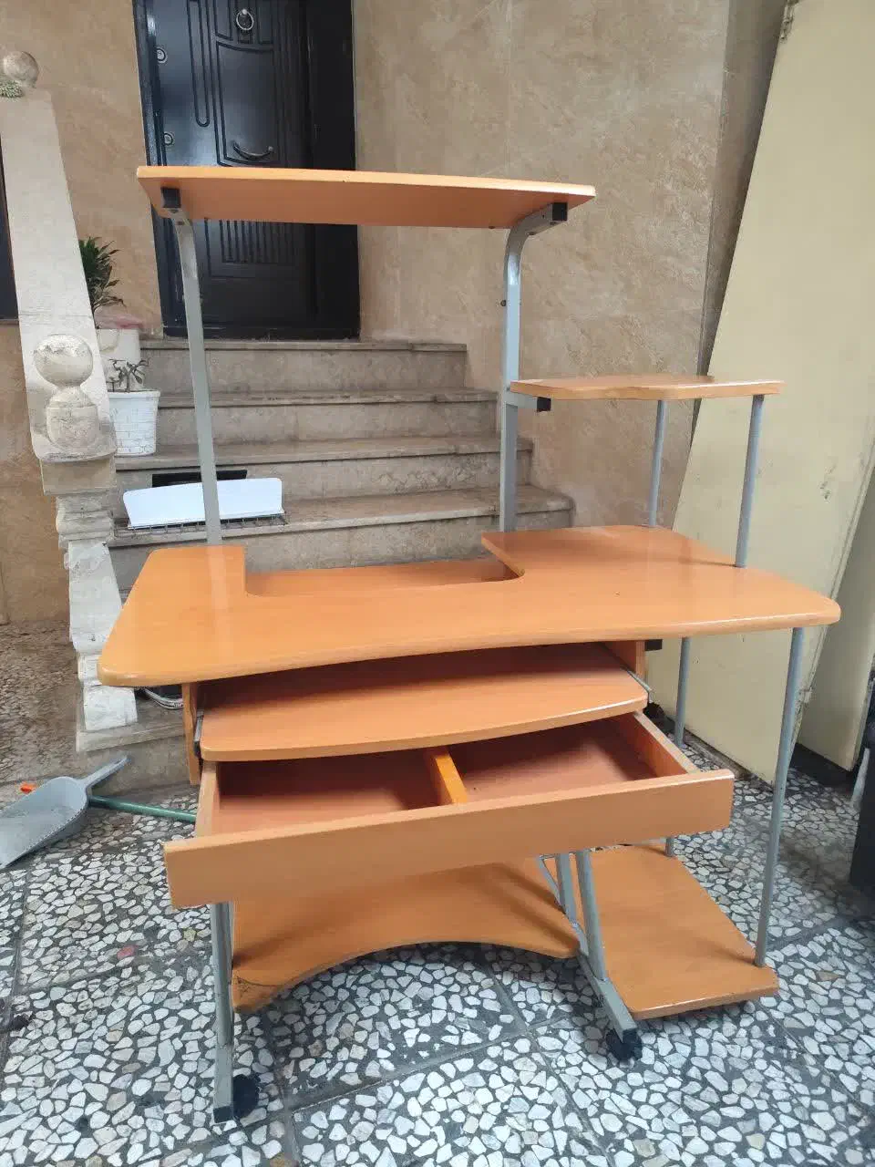 میز کامپیوتر|میز تحریر و کامپیوتر|قائم‌شهر, |دیوار